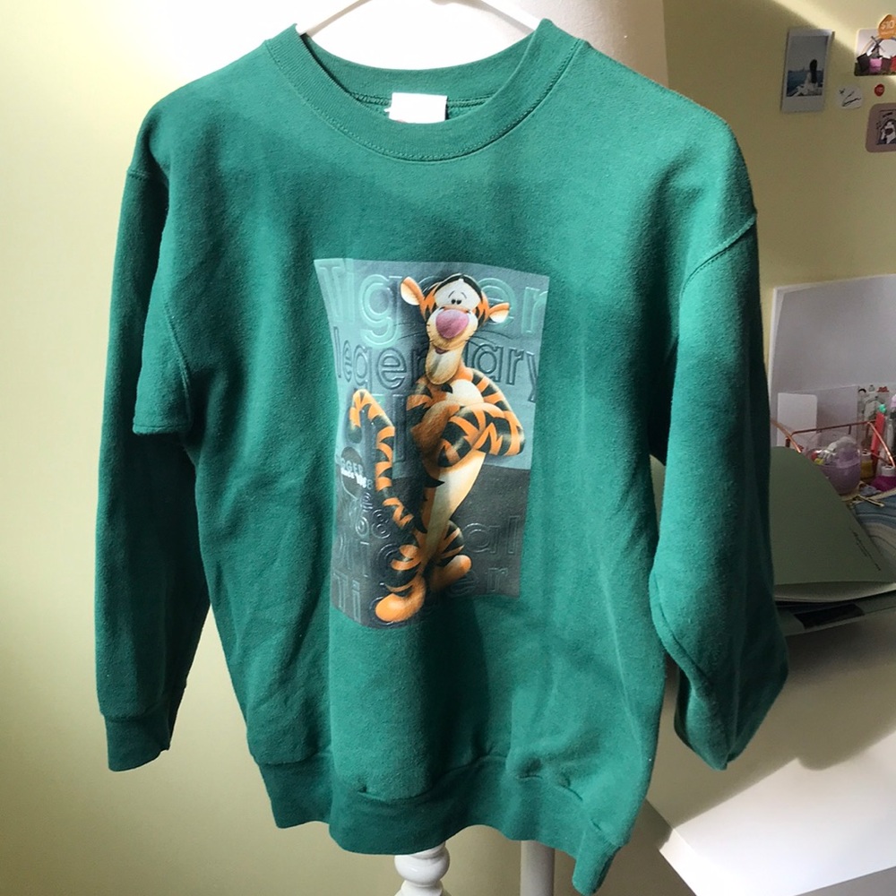 VINTAGE DISNEY STORE Green Crewneck with Tiger Design